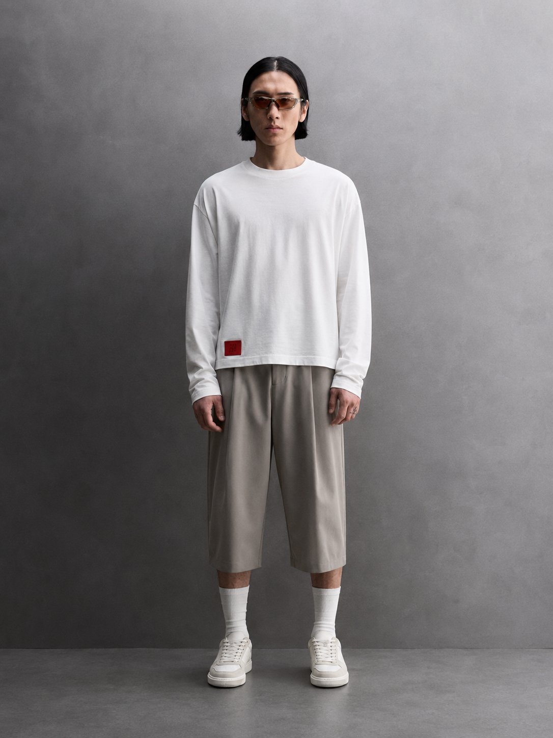 PSQ White No Logo modello 3